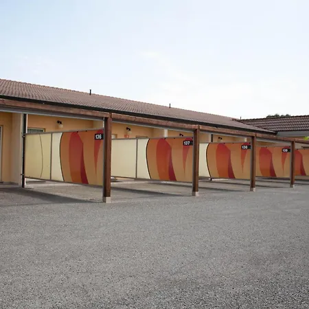 菲奥雷汽车酒店 3*