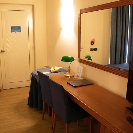 Fiore Hotel 3*