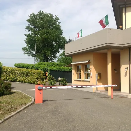 Fiore Hotel 3*