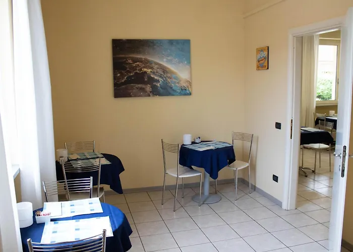 菲奥雷汽车酒店