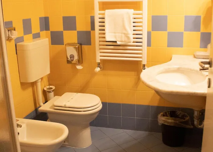 酒店 菲奥雷汽车酒店 费伦佐拉亚达