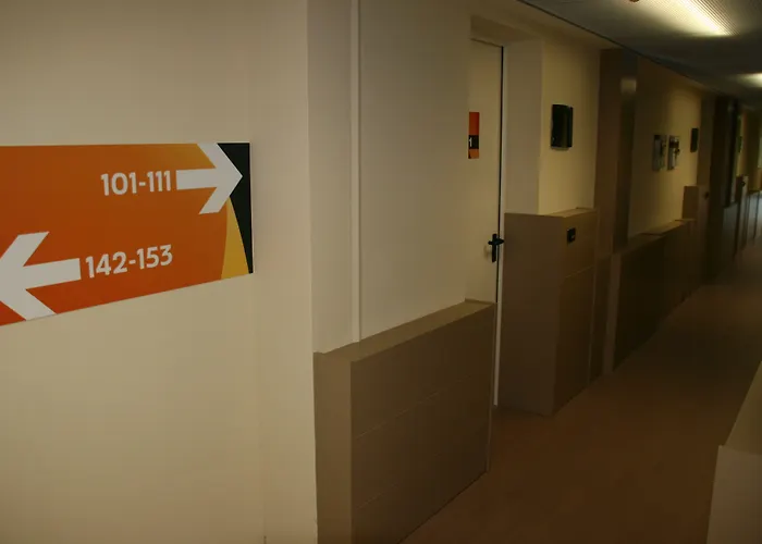 菲奥雷汽车酒店