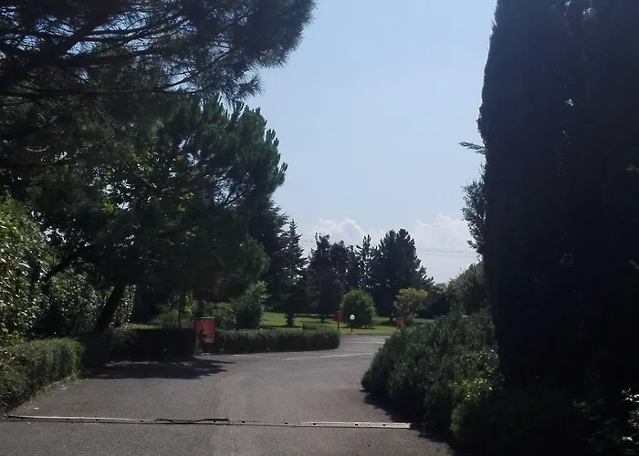 菲奥雷汽车酒店 3* 费伦佐拉亚达